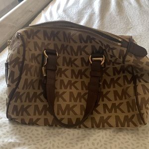 Small, Cute Michael Kors Bag